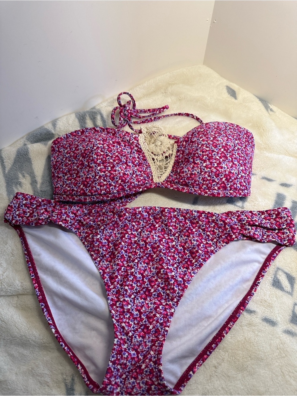 Arizona Jean Company Pink Floral Bikini Set with Lace Accent